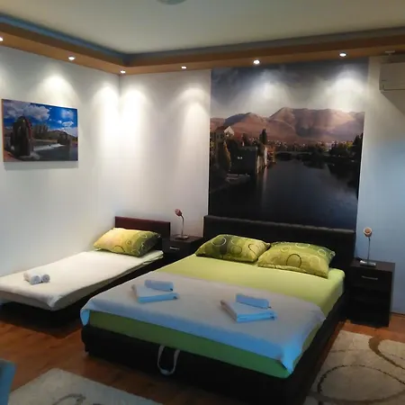 Leo Apartament